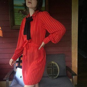 VINTAGE | Bellow Sleeve Dress with Ascot Tie